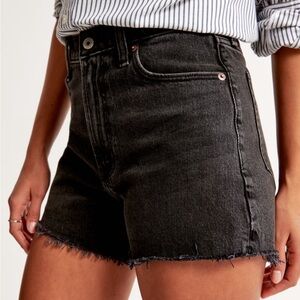Abercrombie High Rise 90s Cutoff Short